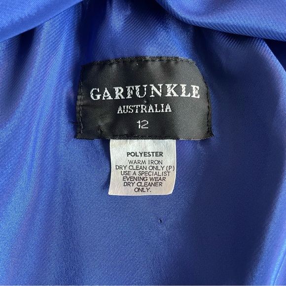 Backless Formal Dress with Spaghetti Straps and Crossback String - Picture 15 of 15